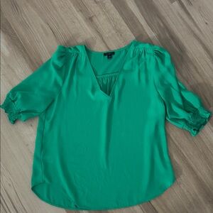 Ann Taylor Vibrant Green Blouse with V-Neck.  Size medium.  EUC ☘️